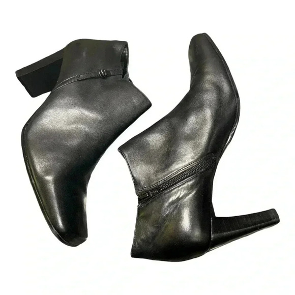 Jennifer Moore Black Leather Ankle Boots Sz 8.5  Pre-loved - Picture 5 of 10